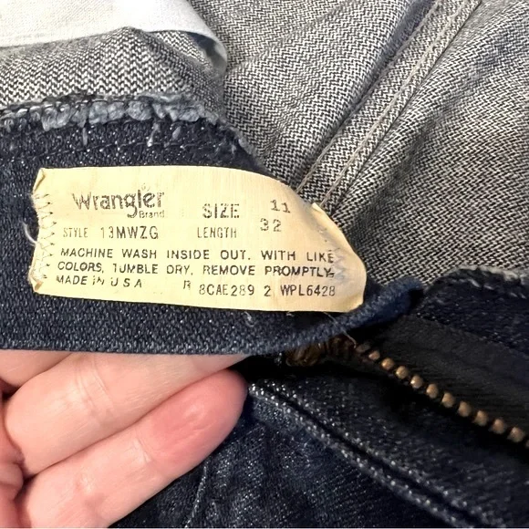 Vintage 90s Wrangler Jeans High Rise Straight Leg 28” Waist 30” Inseam 28 x 30 - Picture 8 of 15